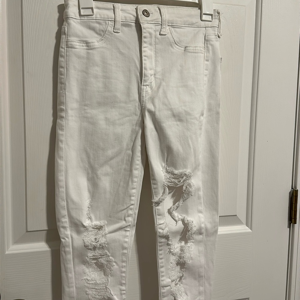 American Eagle White Stretchy High Rise Jeans